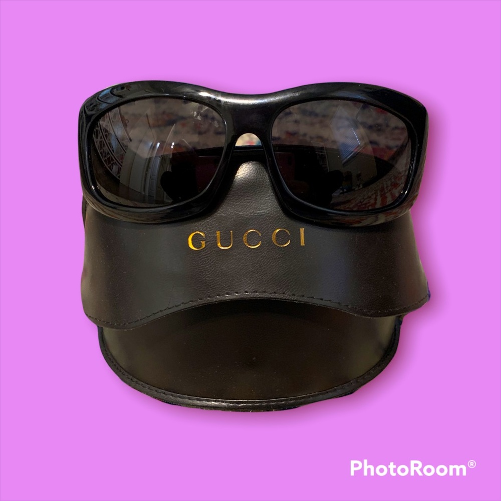 Gucci oversized black sunglasses